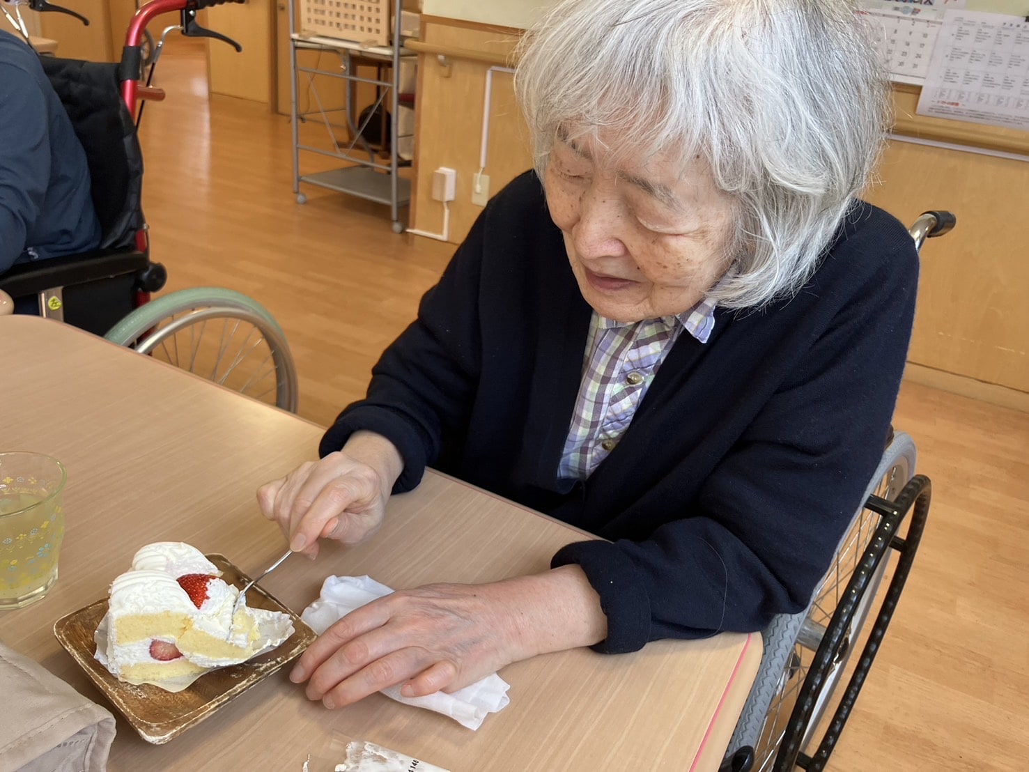 【歌組】ケーキを食べました