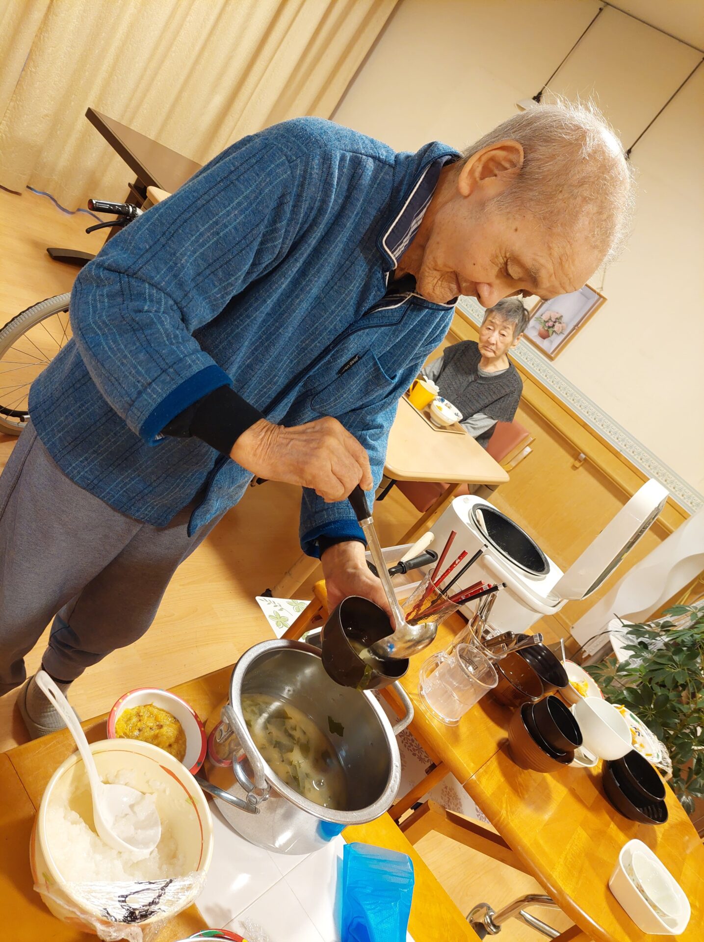 【朝組】出来立ての味噌汁