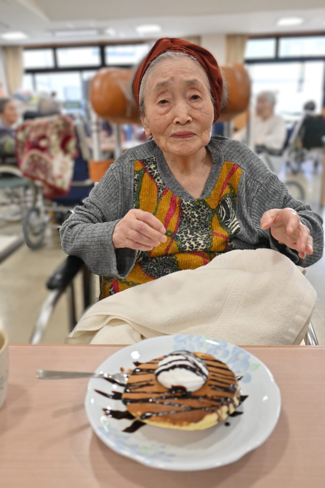 【桜棟】 今日のおやつは手作りパンケーキ！